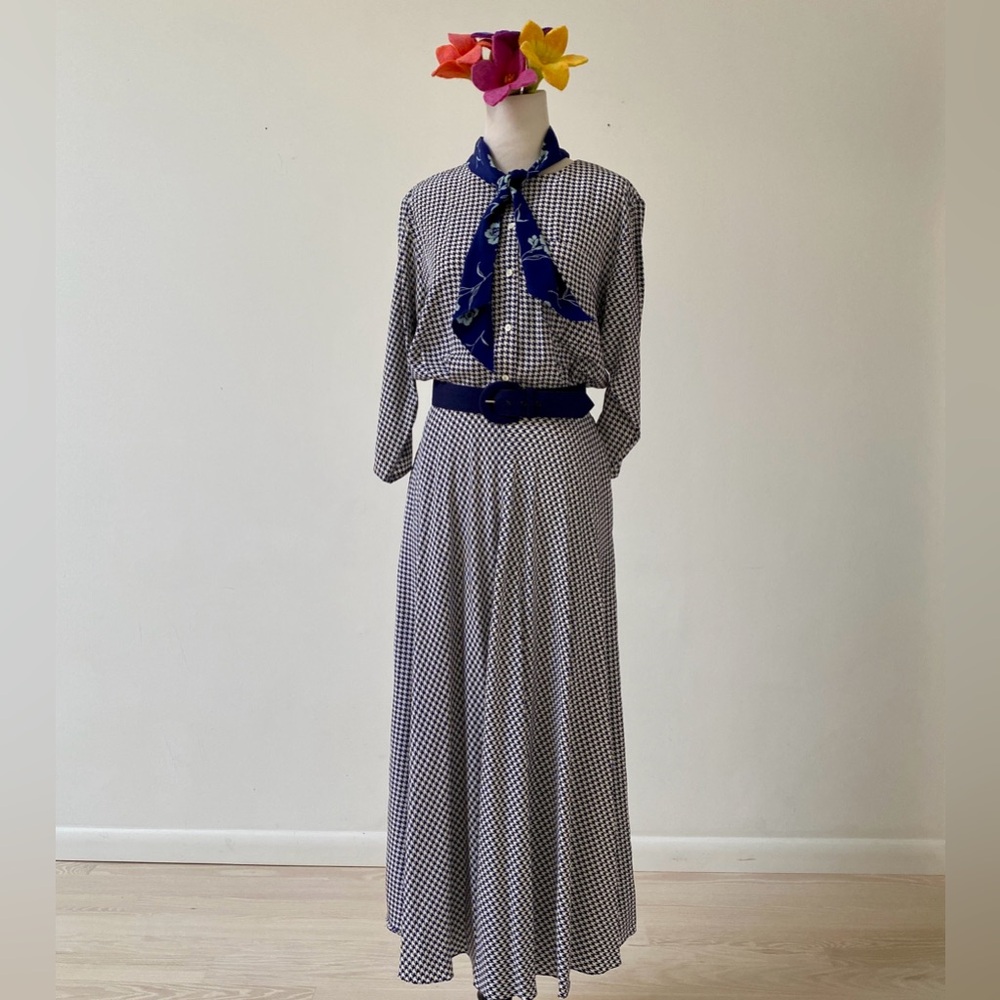 Vintage Ralph Lauren 100% Silk Navy Houndstooth dress with pockets